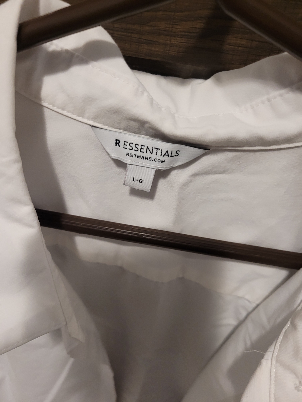 Essentials White Button-Front Collared Blouse - Picture 3 of 3